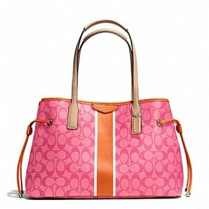SIGNATURE STRIPE DRAWSTRING CARRYALL
COACH F29064 SILVER/PINK/ORANGE